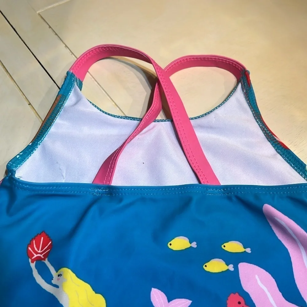 Girls 4-5Y one piece bathing suit NWOT